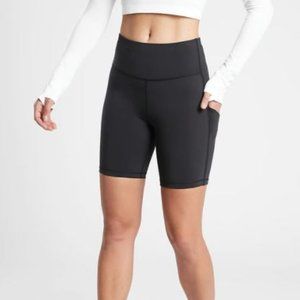 Athleta 7" Ultimate Stash Pocket Shorts Small
